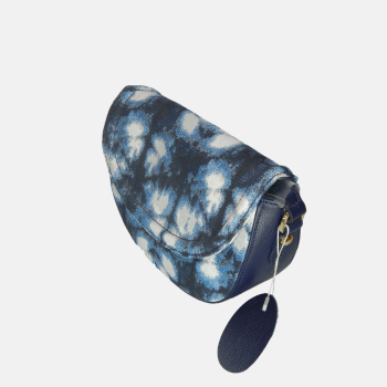 Sac à Bandoulière en Cuir et Tissu Brodé – Bleu et Blanc